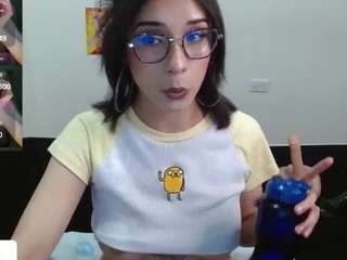 cinthyagomez's CamSoda show and profile