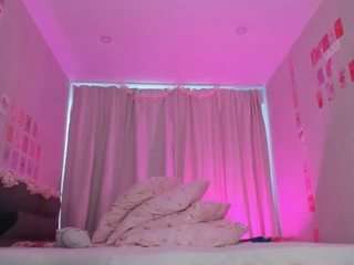 Live webcam model eva-blossom on Soda Cams