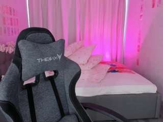 Live webcam model eva-blossom on Soda Cams