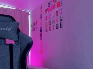 eva-blossom Sex Cam Show