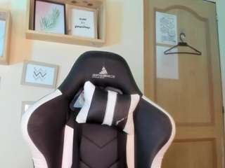Franchezcaa live webcam show