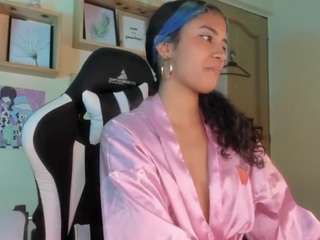 Franchezcaa live webcam show