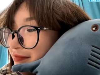 hesterweis's CamSoda show and profile