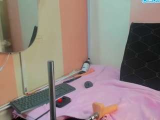 irislaus23 Live Webcam on CamSoda