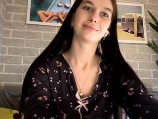 junieskok live cam profile