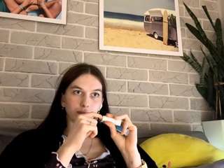 junieskok live cam profile