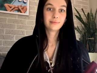 junieskok live cam profile