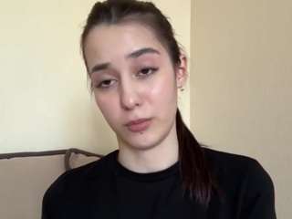 Live webcam model krystynakaer on Soda Cams