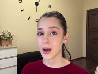 krystynakaer's CamSoda show and profile