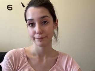 krystynakaer's CamSoda show and profile