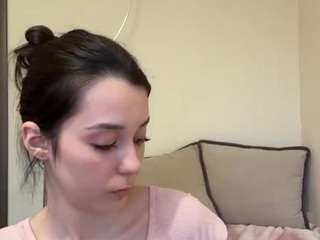 krystynakaer's CamSoda show and profile