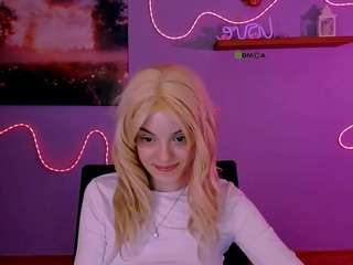 lola-savage live cam profile