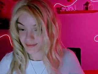 le modèle lola-savage est en webcam porno dans un show sur le site camsoda, il possède les tags suivants: ass,small tits,no drinking,no smoking,normal,orgasm,pussy,sex toys,sexy,skinny,smoking,black hair,spank,sph,squirt,strip,striptease,sweet,tease,teen 18