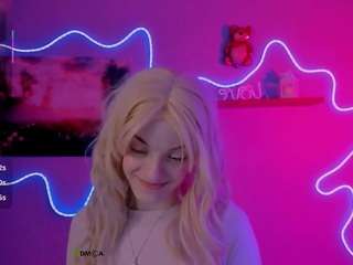 lola-savage live cam profile