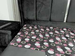 lunasmithyl live cam profile