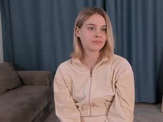 manuelacravatta Live Webcam on CamSoda