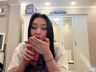 Live webcam model mykreusch on Soda Cams