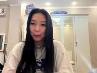 Live webcam model mykreusch on Soda Cams