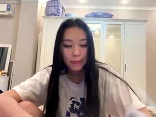 Live webcam model mykreusch on Soda Cams