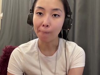 mykreusch's CamSoda show and profile