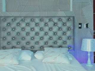 le modèle valerydiamondx est en webcam porno dans un show sur le site camsoda, il possède les tags suivants: anal,anal toys,tattoos,smoking,milf,middle aged,mature,fingering,drinking,dirty talk,dildo or vibrator,camel toe,brown eyes,blowjob,black hair,big tits,curvy,hd