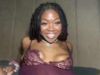 Live webcam model courtneykisses on Soda Cams