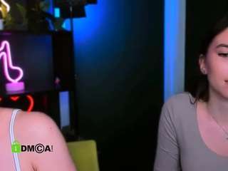 dolly-sunshine's CamSoda show and profile