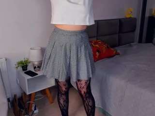 Live webcam model elinorhensel on Soda Cams