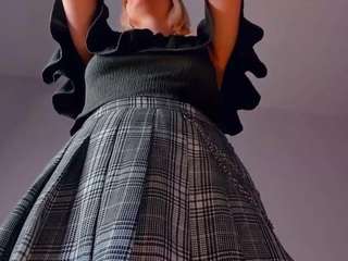 elinorhensel live cam profile