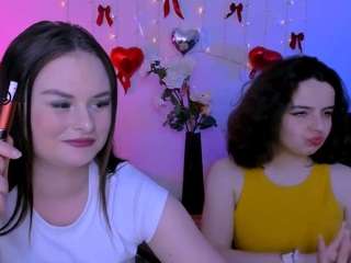 This model is live right now. miss-courtney1