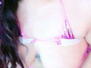 scarletttss Live Webcam on CamSoda