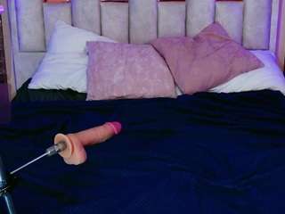 Live webcam model scarletttss on Soda Cams