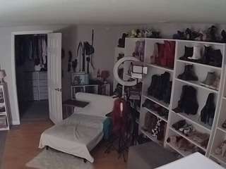 voyeurcam-missoliviablack-03's Info Image