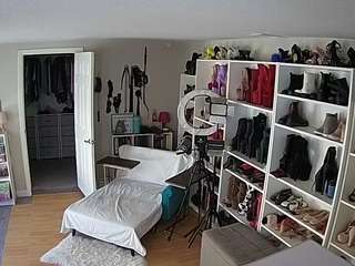 voyeurcam-missoliviablack-03