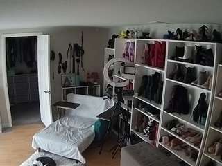 voyeurcam-missol... Live Webcam on CamSoda