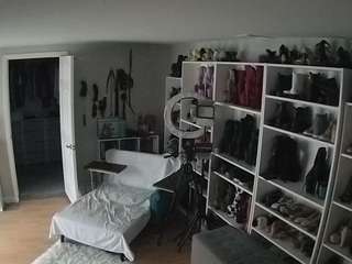 voyeurcam-missoliviablack-03