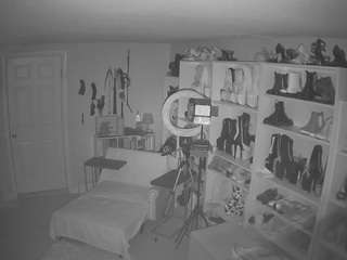 voyeurcam-missoliviablack-03
