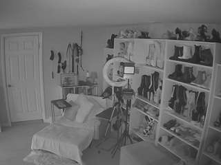 voyeurcam-missoliviablack-03