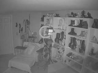 voyeurcam-missoliviablack-03