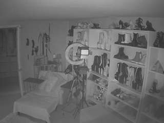 voyeurcam-missoliviablack-03