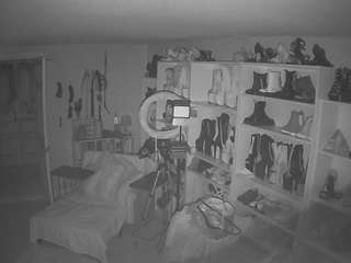 voyeurcam-missoliviablack-03