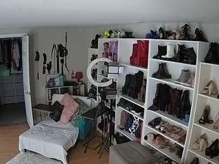 voyeurcam-missol... Live Webcam on CamSoda