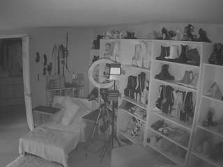 voyeurcam-missoliviablack-03