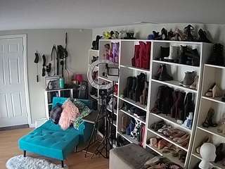 voyeurcam-missol... Live Webcam on CamSoda