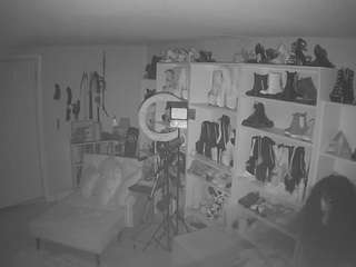 voyeurcam-missoliviablack-03