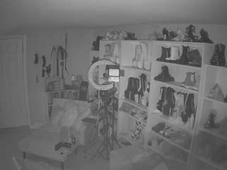 Miss Olivia Black Dressing Room