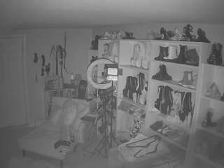 voyeurcam-missoliviablack-03