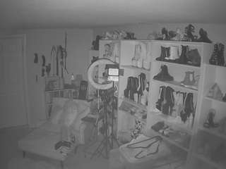 voyeurcam-missoliviablack-03