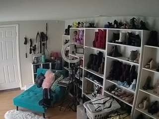 voyeurcam-missoliviablack-03, female webcam model,  years old, on live webcam