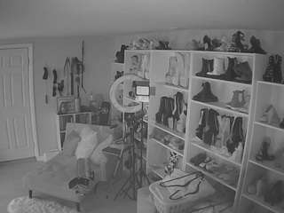 voyeurcam-missoliviablack-03